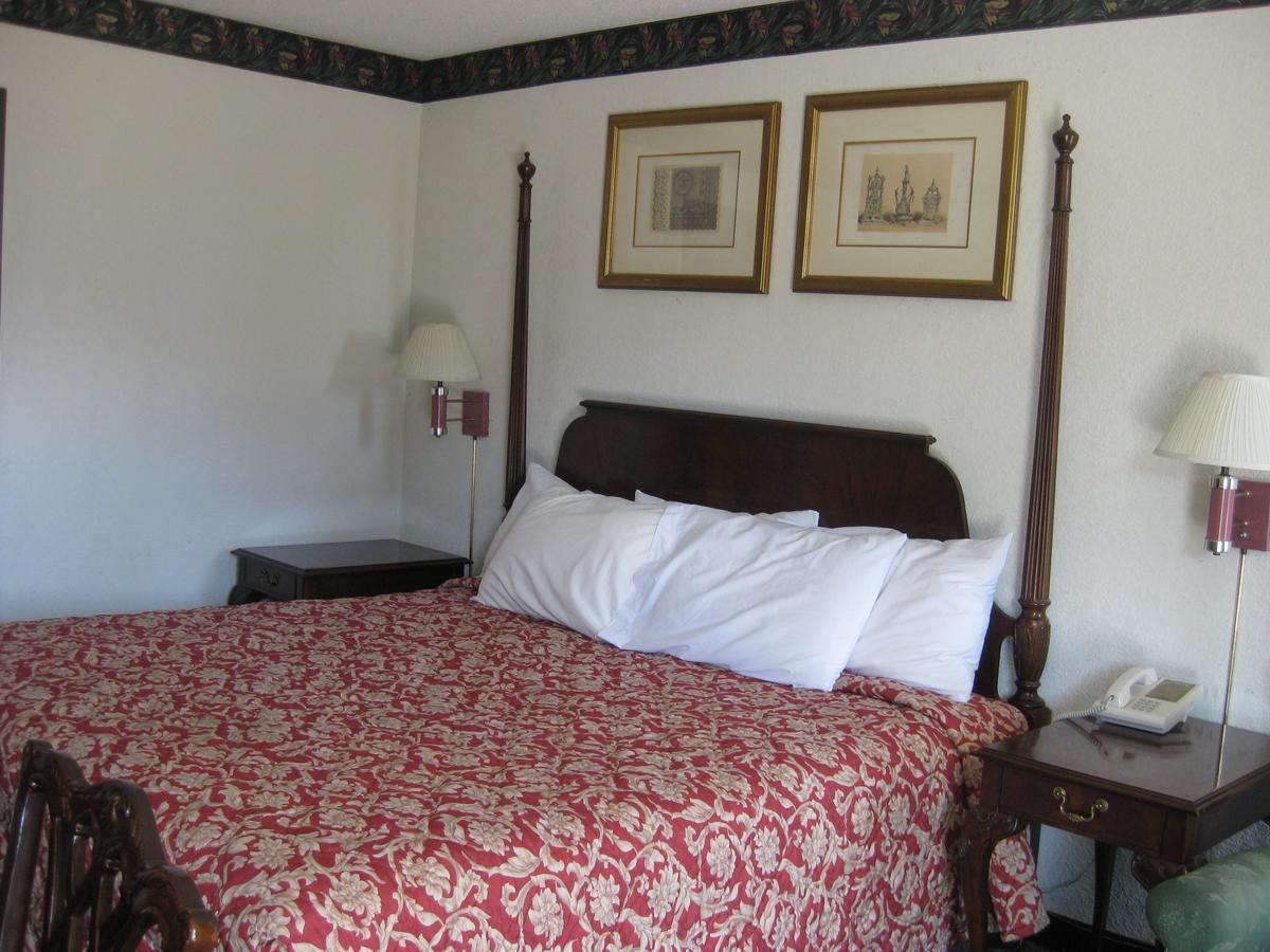 Regency Inn Of Naperville Eksteriør billede