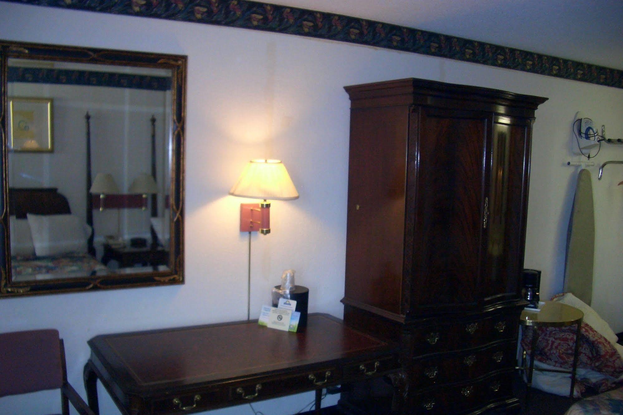 Regency Inn Of Naperville Eksteriør billede